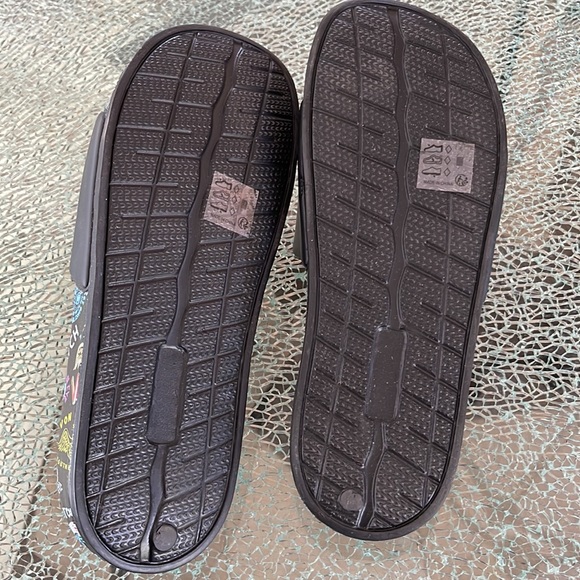 VON DUTCH Black Jax Slides NWOT - Picture 5 of 8